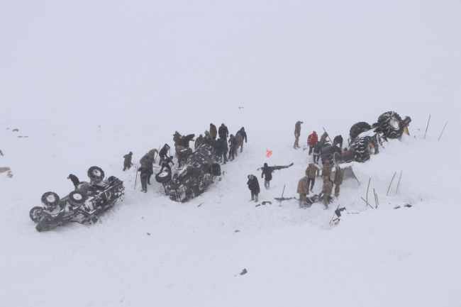 Van Bahçesaray'da yaşanan 2 çığ felaketinde 41 vatandaşımız hayatını kaybetmişti. Foto: AA